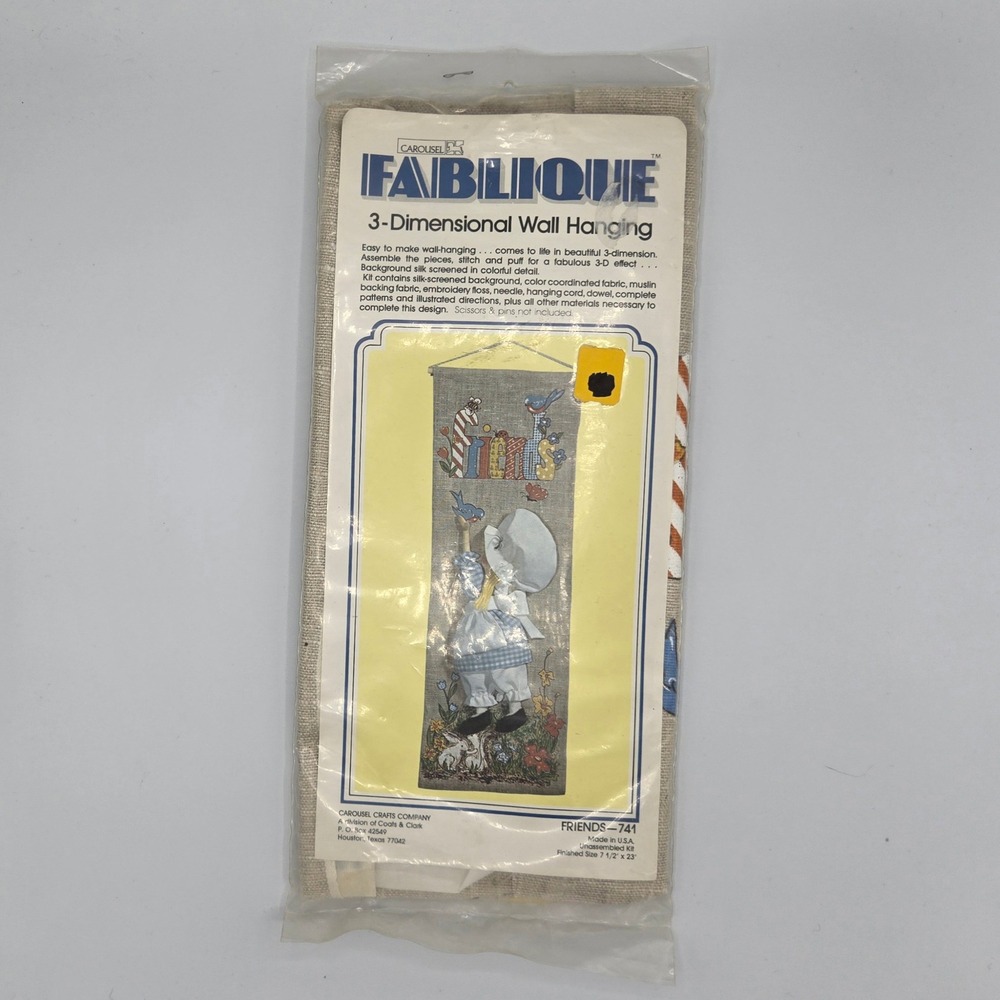 Vintage FABLIQUE 3 Dimensional Wall Hanging Kit Marys Neat Kits Folk Art Friends